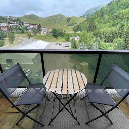 Studio Refait A Neuf Avec Balcon - Famille - Parking Couvert Chamrousse Exteriör bild