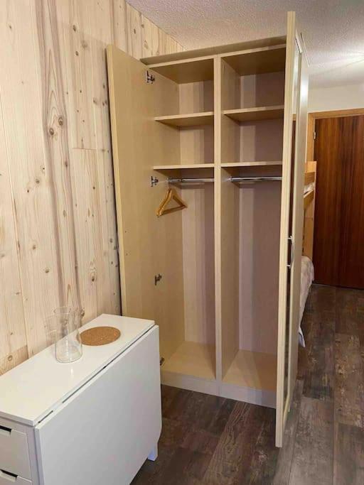 Studio Refait A Neuf Avec Balcon - Famille - Parking Couvert Chamrousse Exteriör bild
