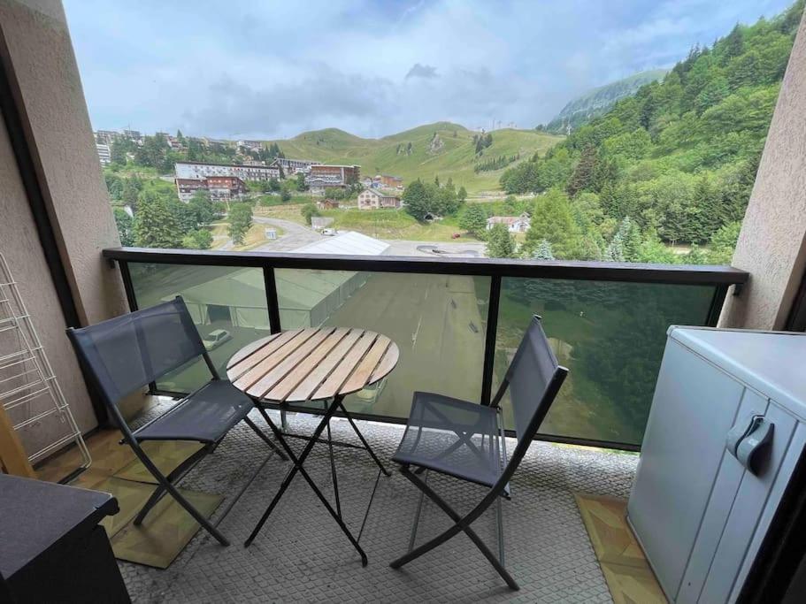 Studio Refait A Neuf Avec Balcon - Famille - Parking Couvert Chamrousse Exteriör bild